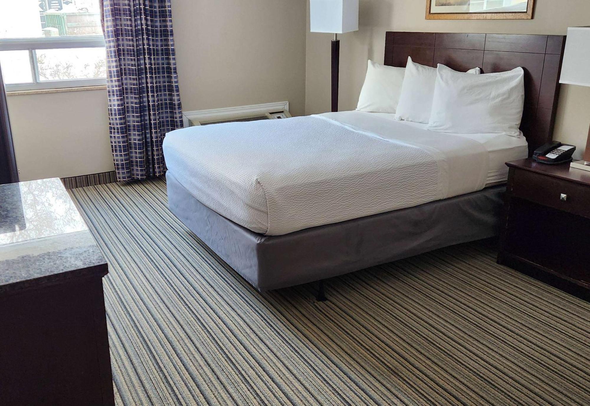 Ramada By Wyndham London Hotel Ngoại thất bức ảnh