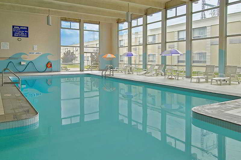 Ramada By Wyndham London Hotel Ngoại thất bức ảnh